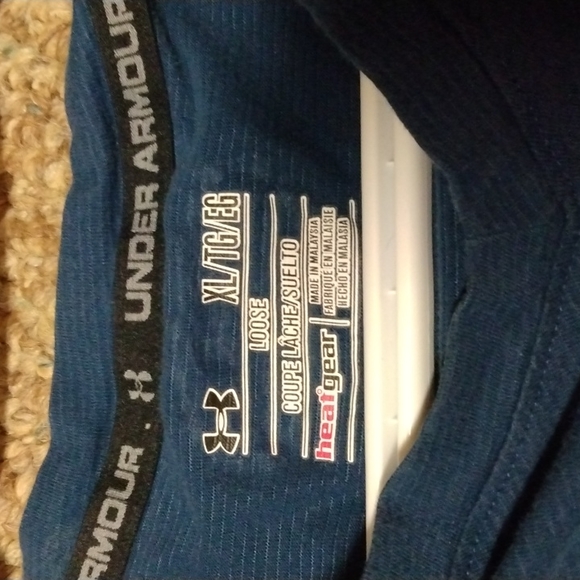 Royal Blue Men's "Loose" fit Under Armour T-Shirt - Picture 5 of 5